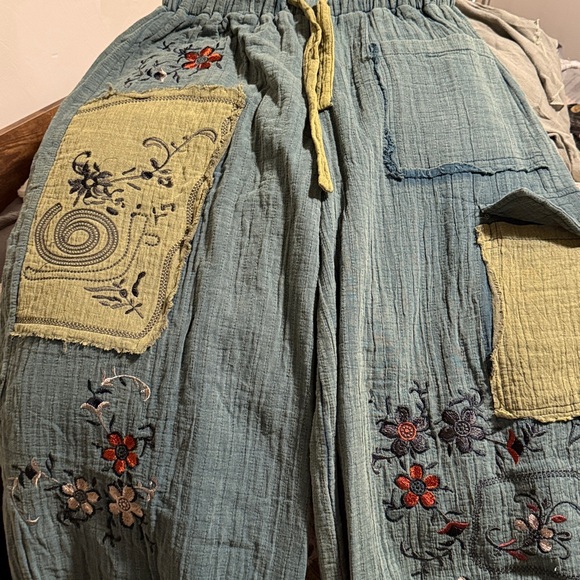 POL Green Embroidered Wide Leg Pants - Picture 10 of 12